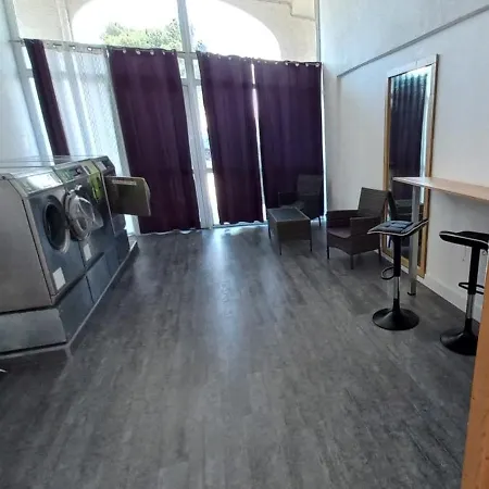 Coquet 4 Pers, Piscine,clim Mobile, A 300 M,a 5min A Pied Du Lydia Apartment