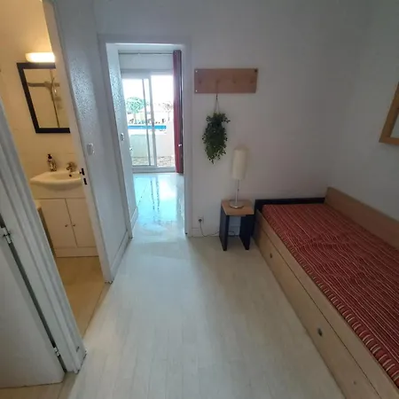 Coquet 4 Pers, Piscine,clim Mobile, A 300 M,a 5min A Pied Du Lydia Le Barcarès